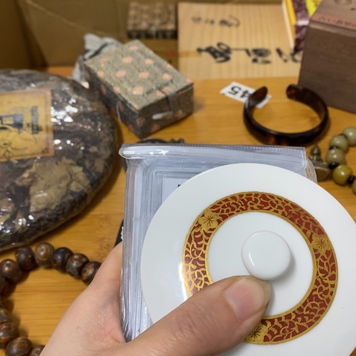 瓷片哈中古工艺品一件