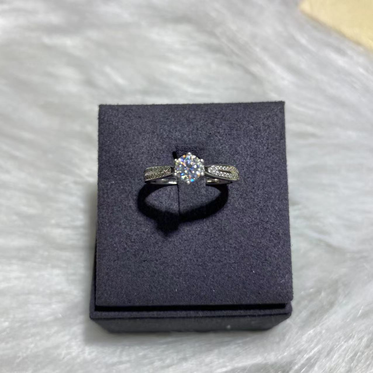 【南非婚戒】带包装 星光皇后50分天花板戒指.H