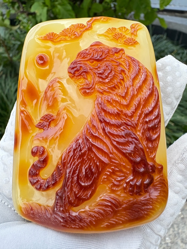 假一赔十，天然琥珀蜜蜡，蜜蜡吊坠，虎虎生威吊坠，号79 打孔不退换