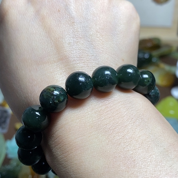 蛇纹石玉手串未镶嵌