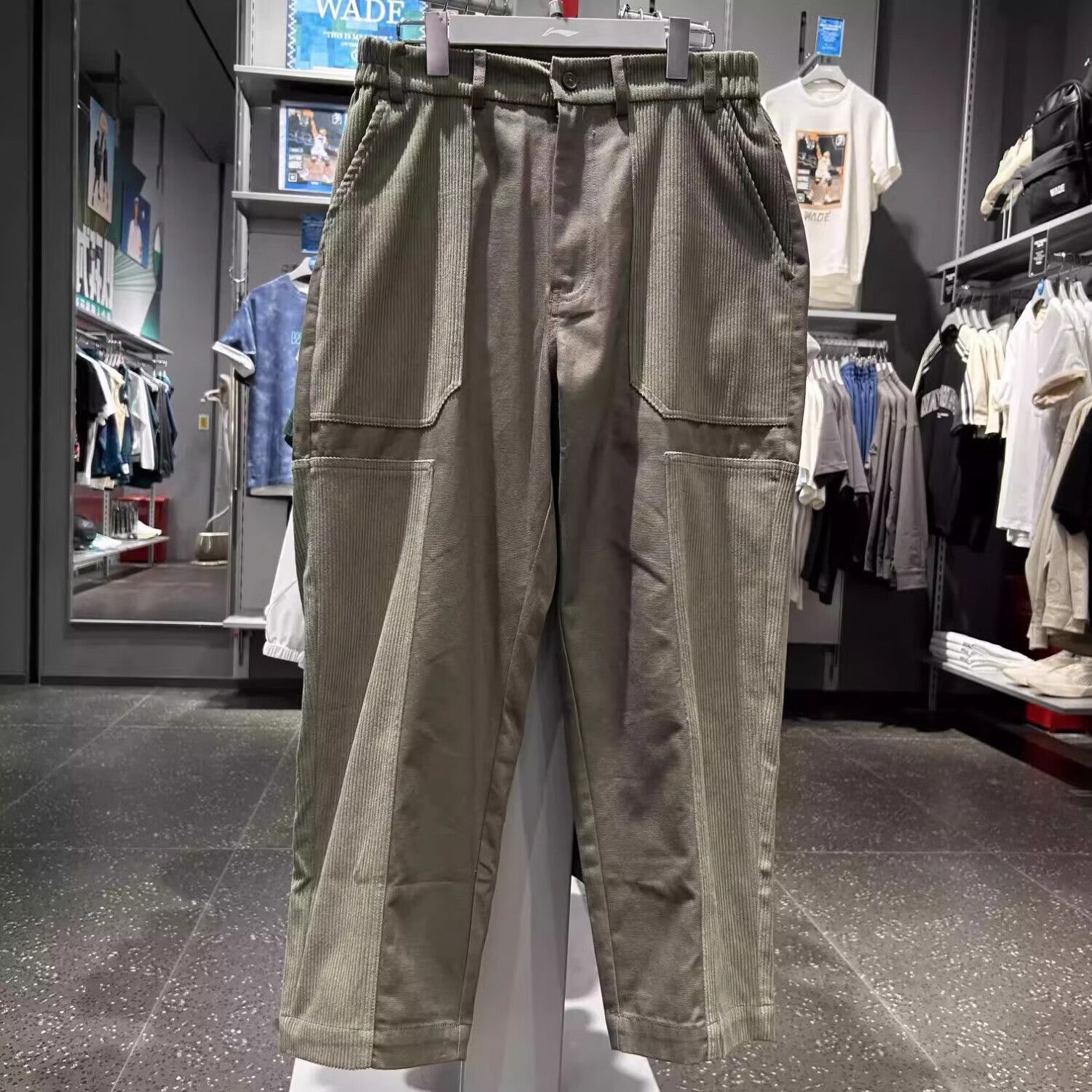 《直播》李宁韦德YNG DNA联名运动裤男子宽松直筒休闲裤宽松AKQU439