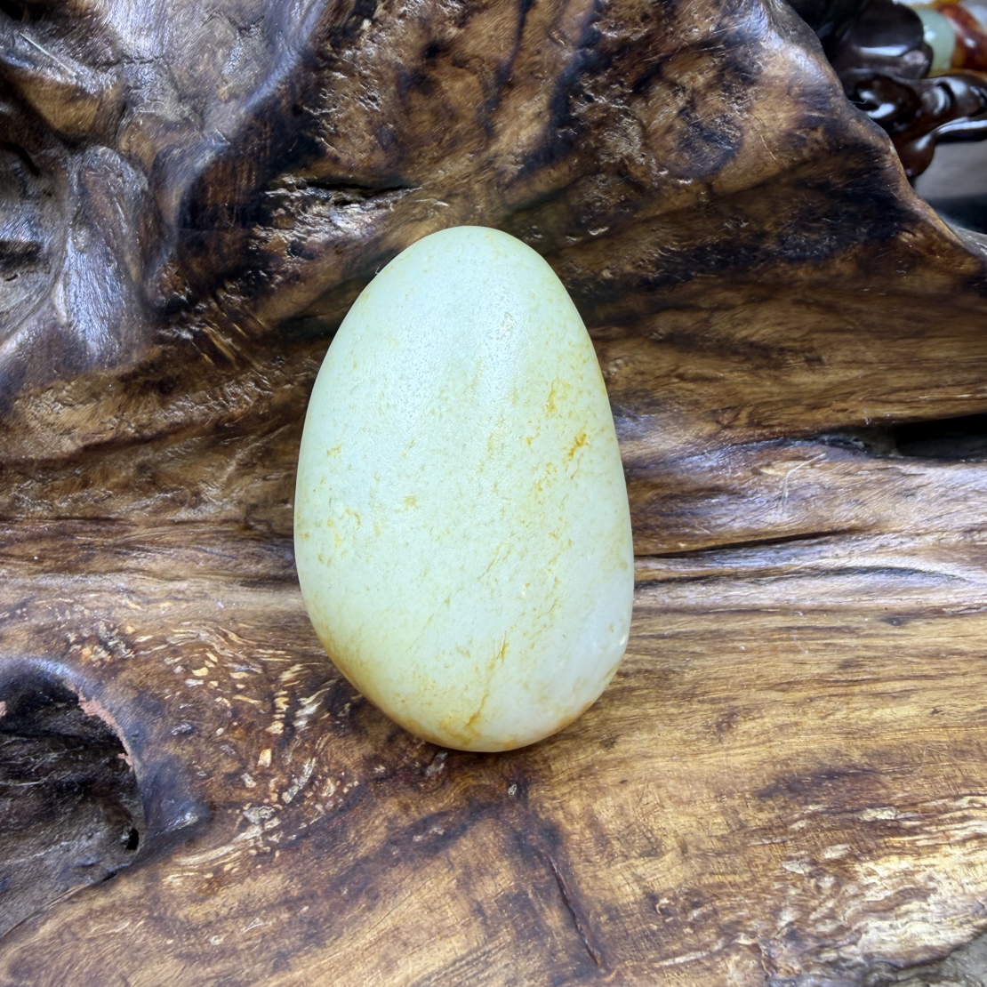 新疆和田玉，45克.原料.