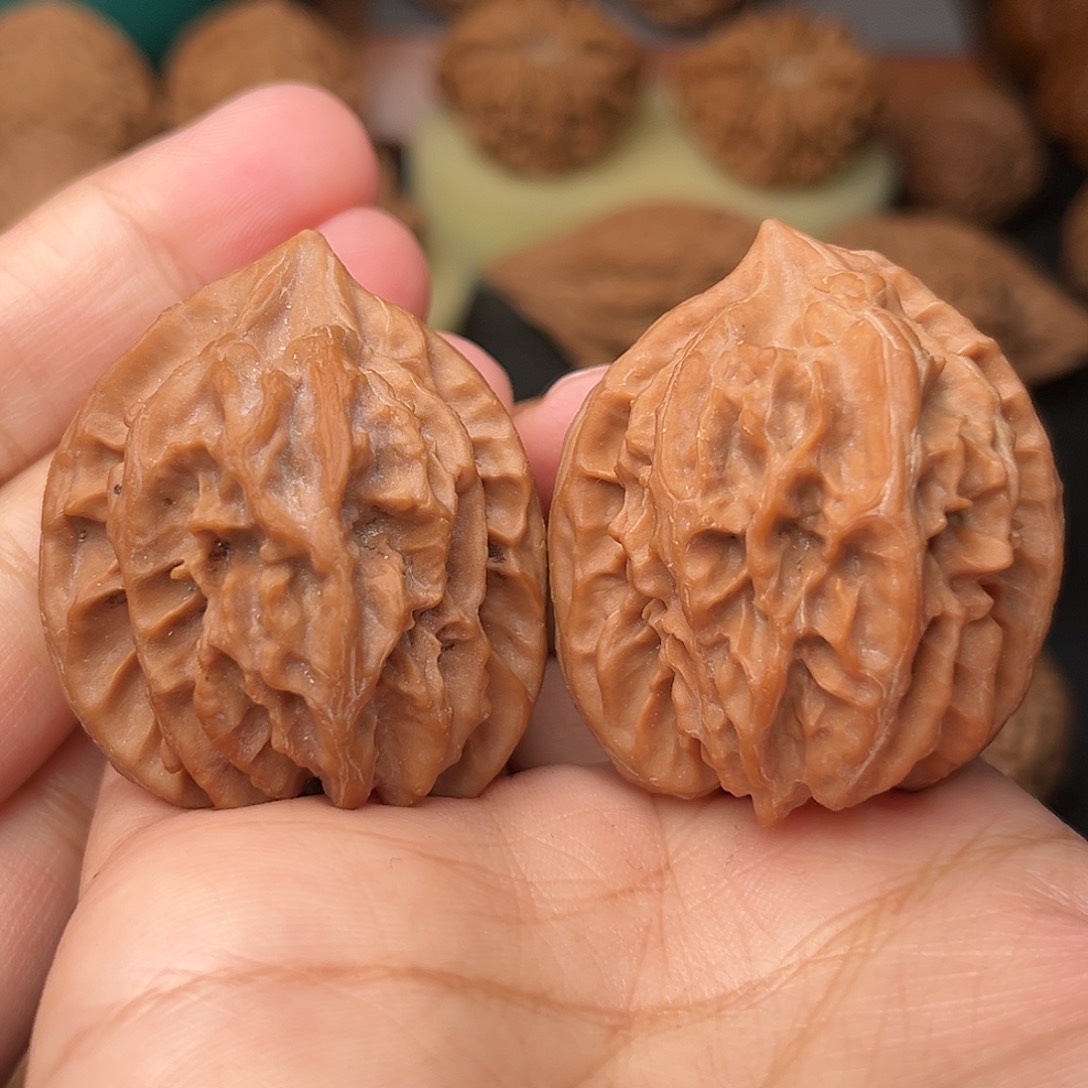 文玩核桃把件大龙全品36