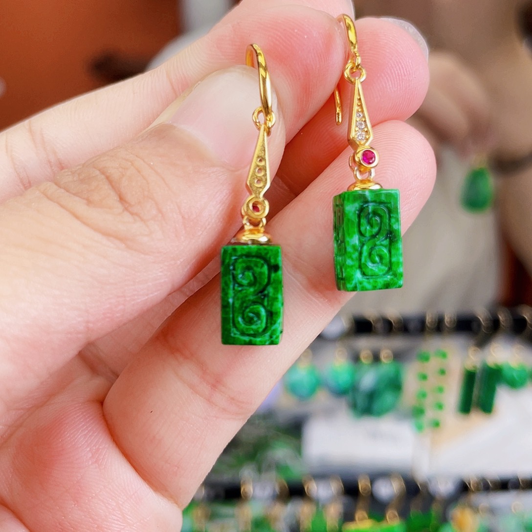 银S925镶嵌翡翠耳饰