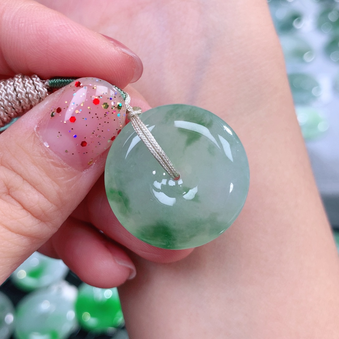 翡翠未镶嵌颈饰天然缅甸翡翠