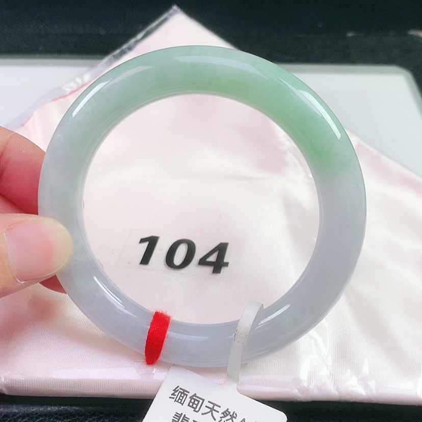 【闪购商品】未镶嵌手镯（圆镯）翡翠104