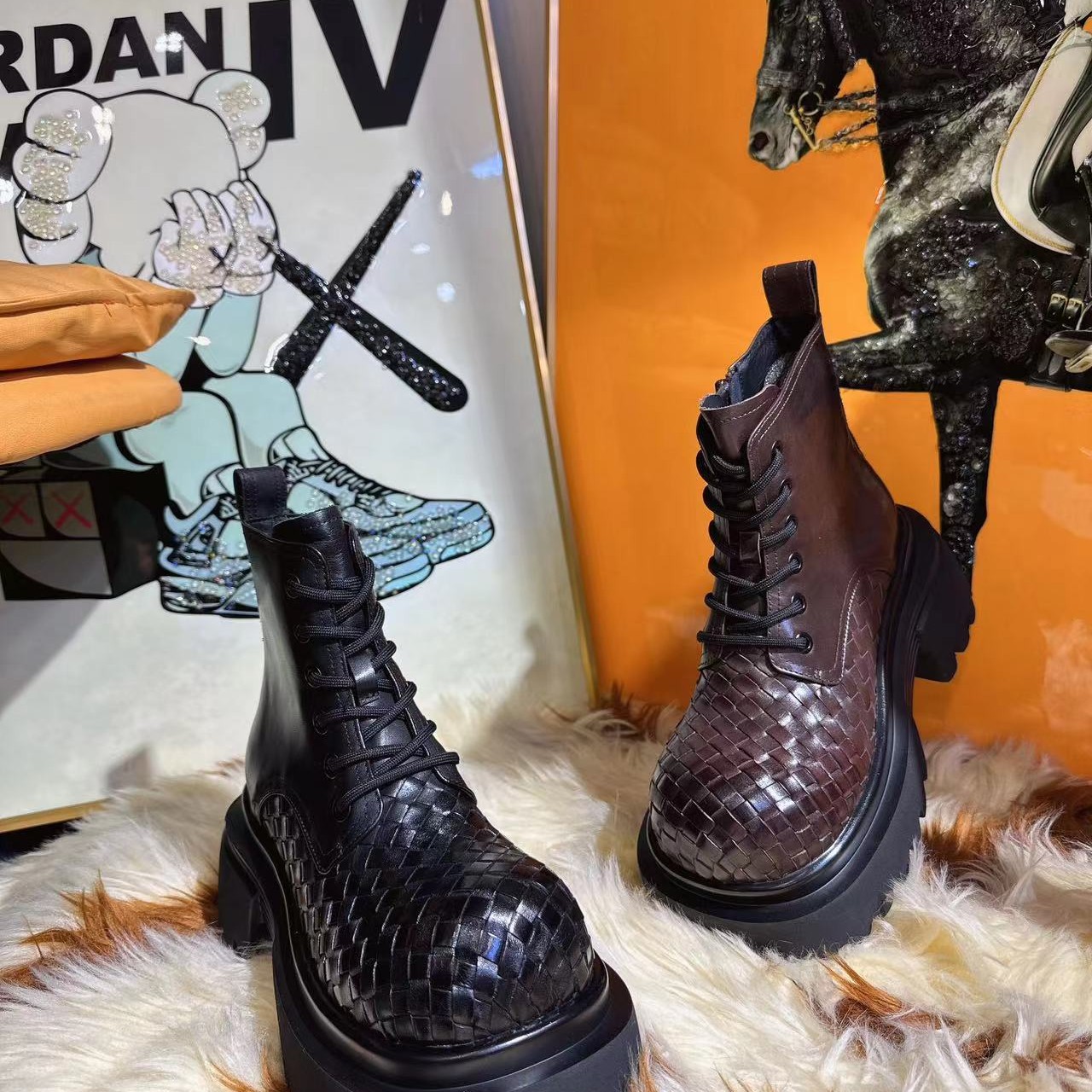 马丁靴长筒欧美风透气秋冬短筒交叉绑带防水台系带