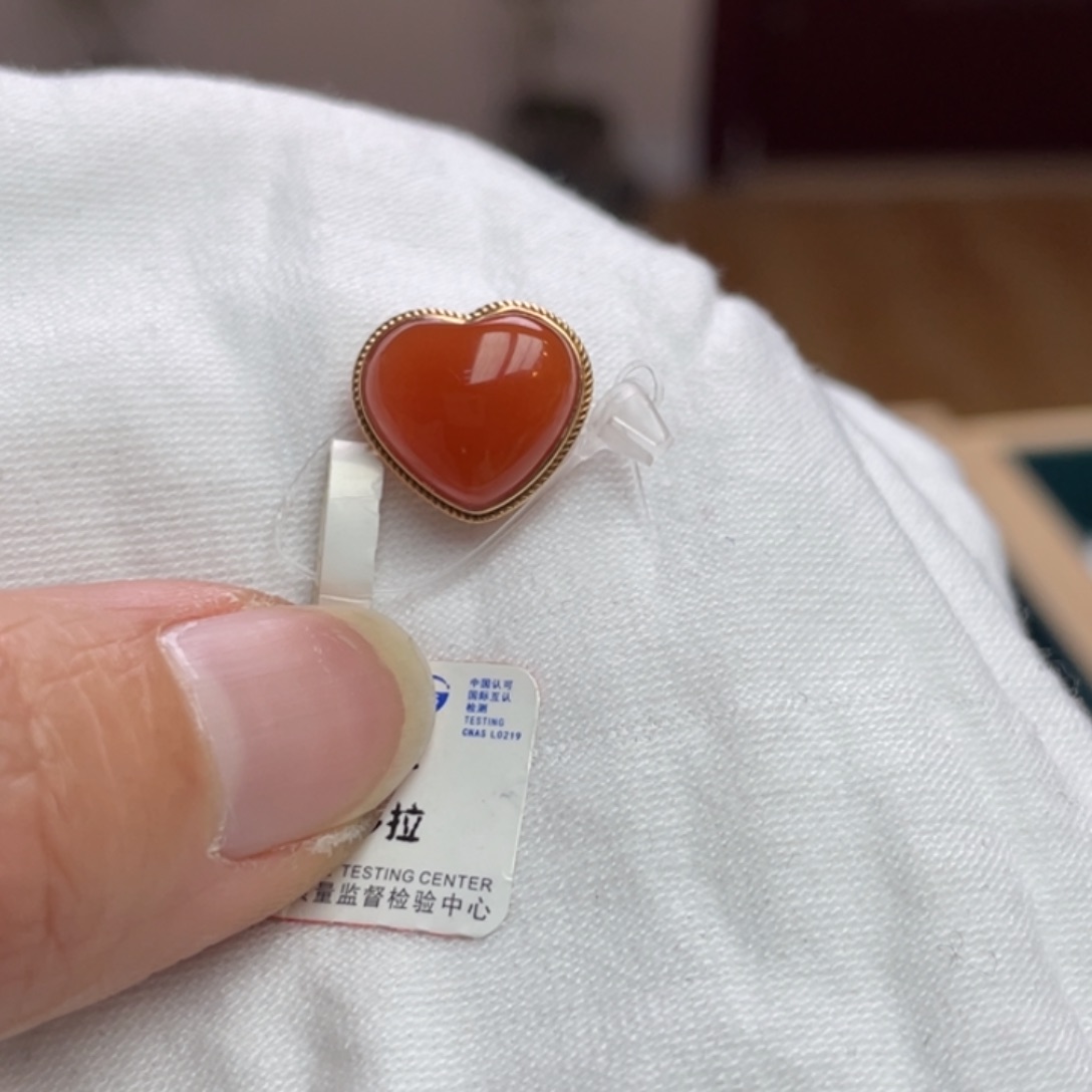 南红玛瑙雕刻件18K金镶嵌