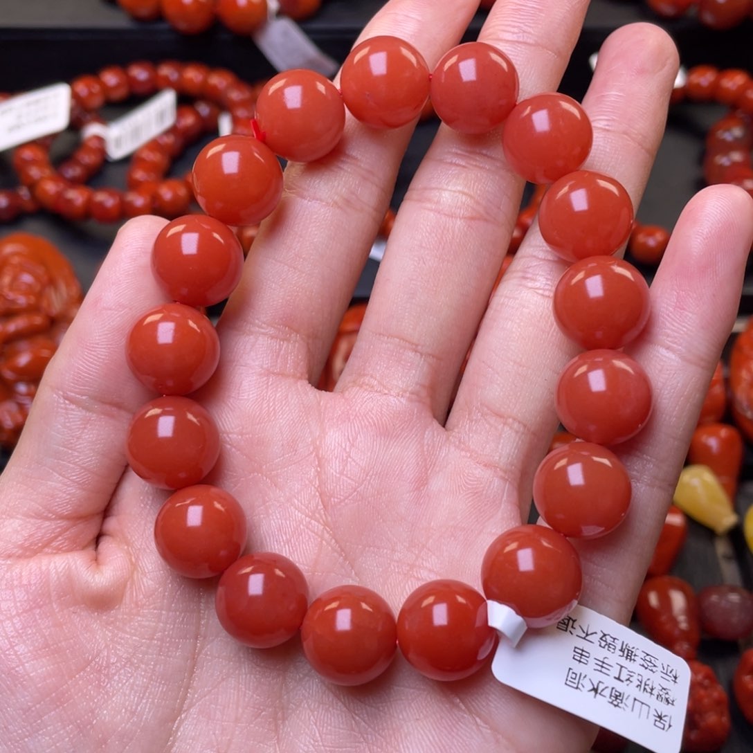 南红玛瑙其他未镶嵌y12mm保山滴水洞亮光圆珠手串