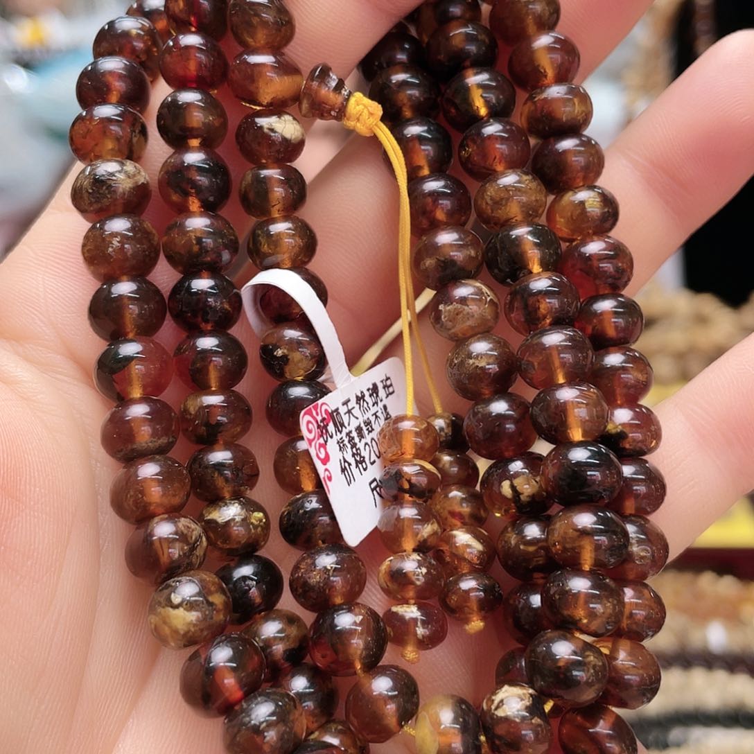 琥珀裸石未镶嵌八