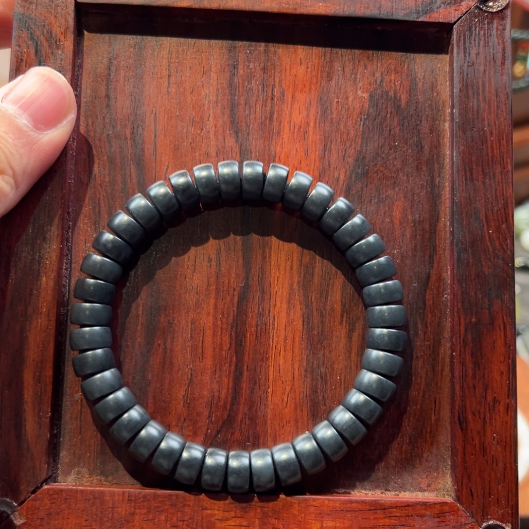 手链未镶嵌和田玉