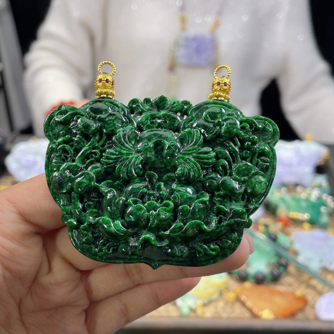 翡翠颈饰未镶嵌代编织