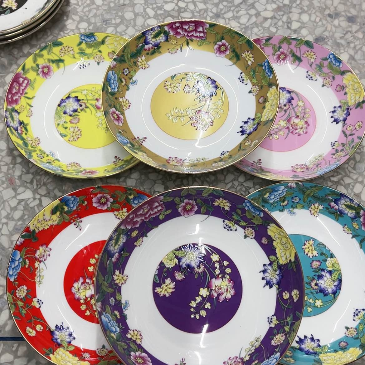 【闪购商品】骨瓷8寸6个………………………………