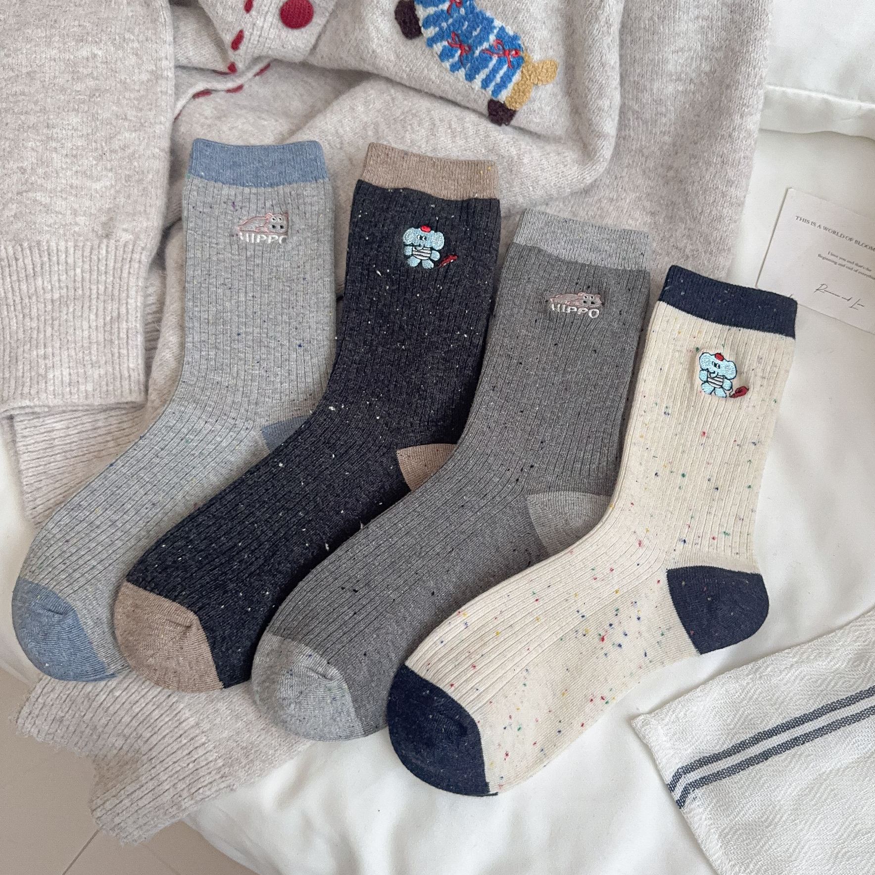 袜子女秋季新款中筒袜日系可爱刺绣点点纱撞色韩版堆堆袜