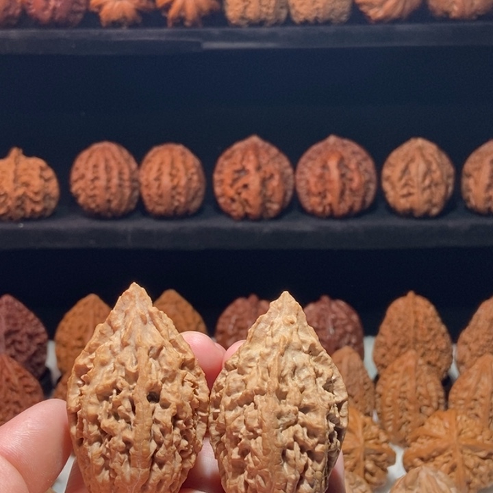 文玩核桃把件8号车