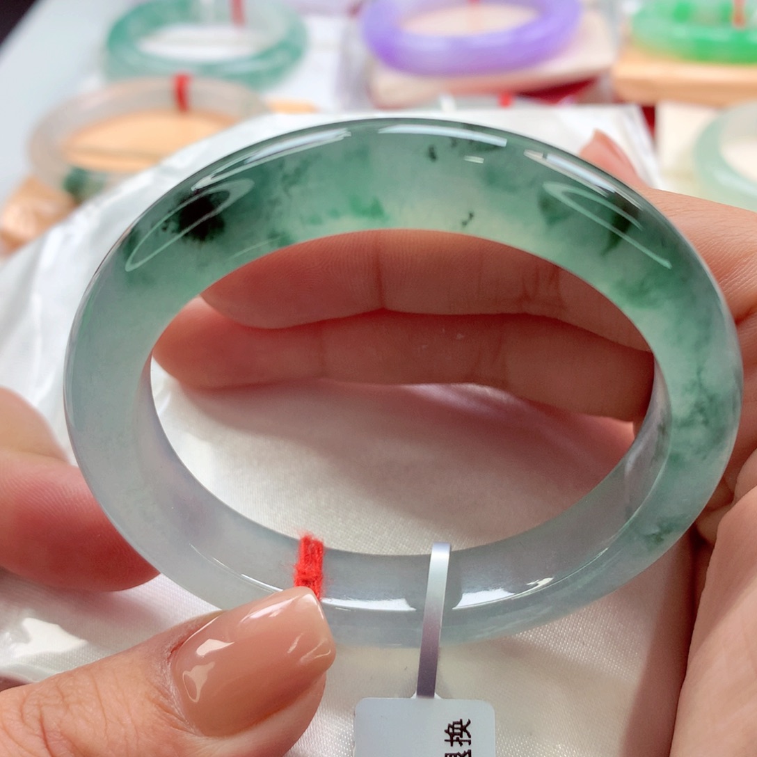 翡翠手镯（贵妃镯）未镶嵌师妹