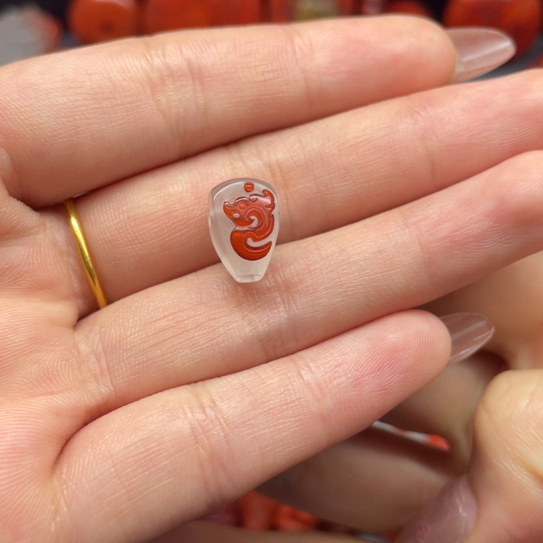 南红玛瑙未镶嵌配饰