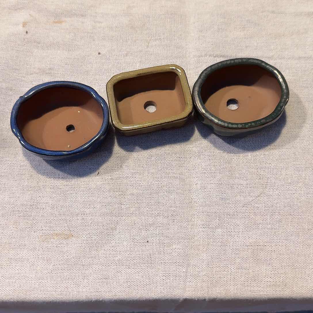 合成树脂紫砂灌浆小花盆三个