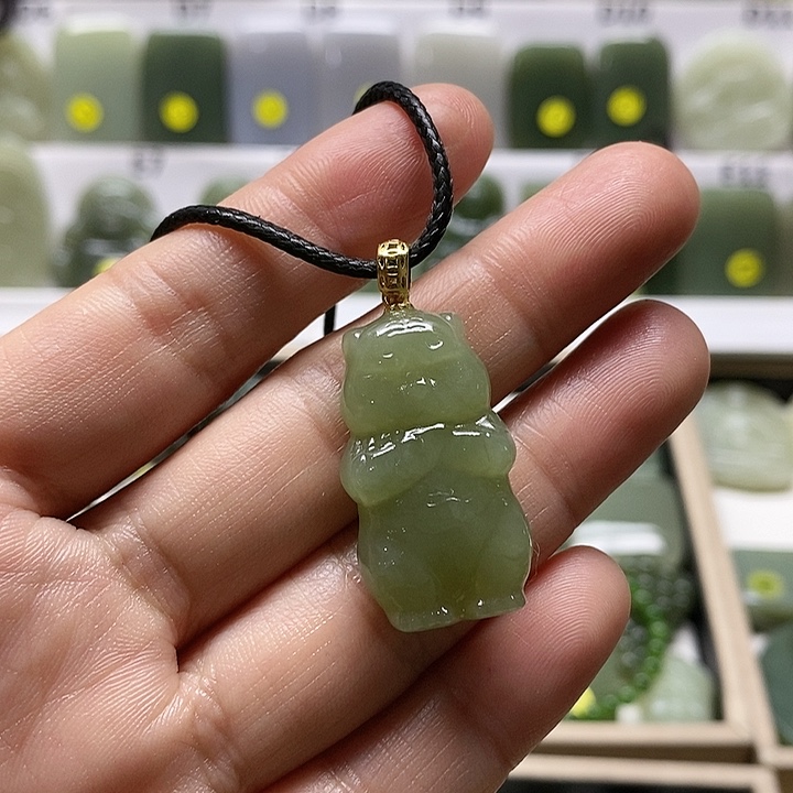 和田玉颈饰未镶嵌