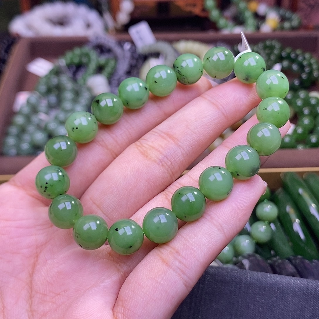 和田玉未镶嵌颈饰碧玉果绿乌兰海手串10mm
