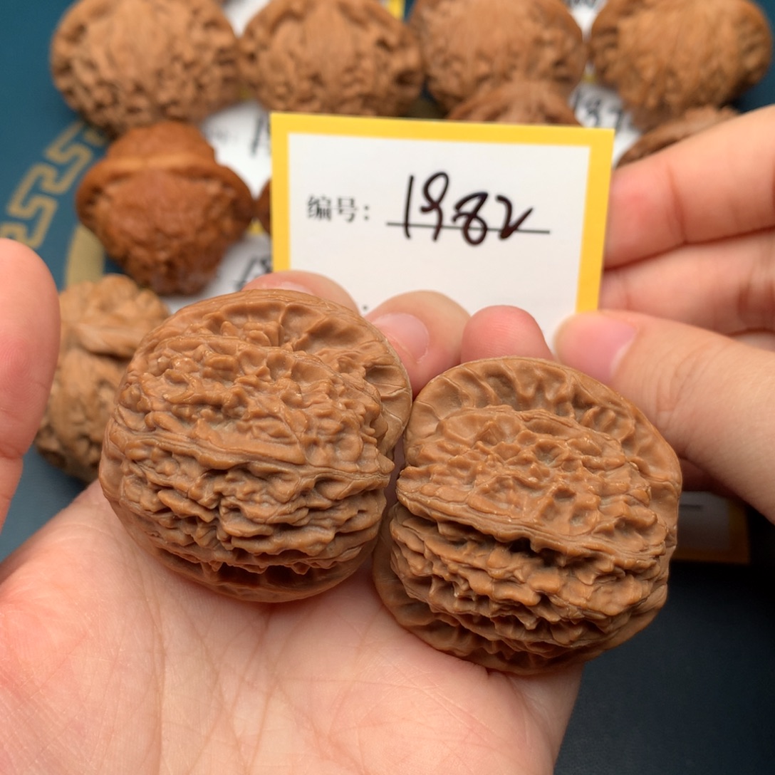 文玩核桃把件41核老闷 