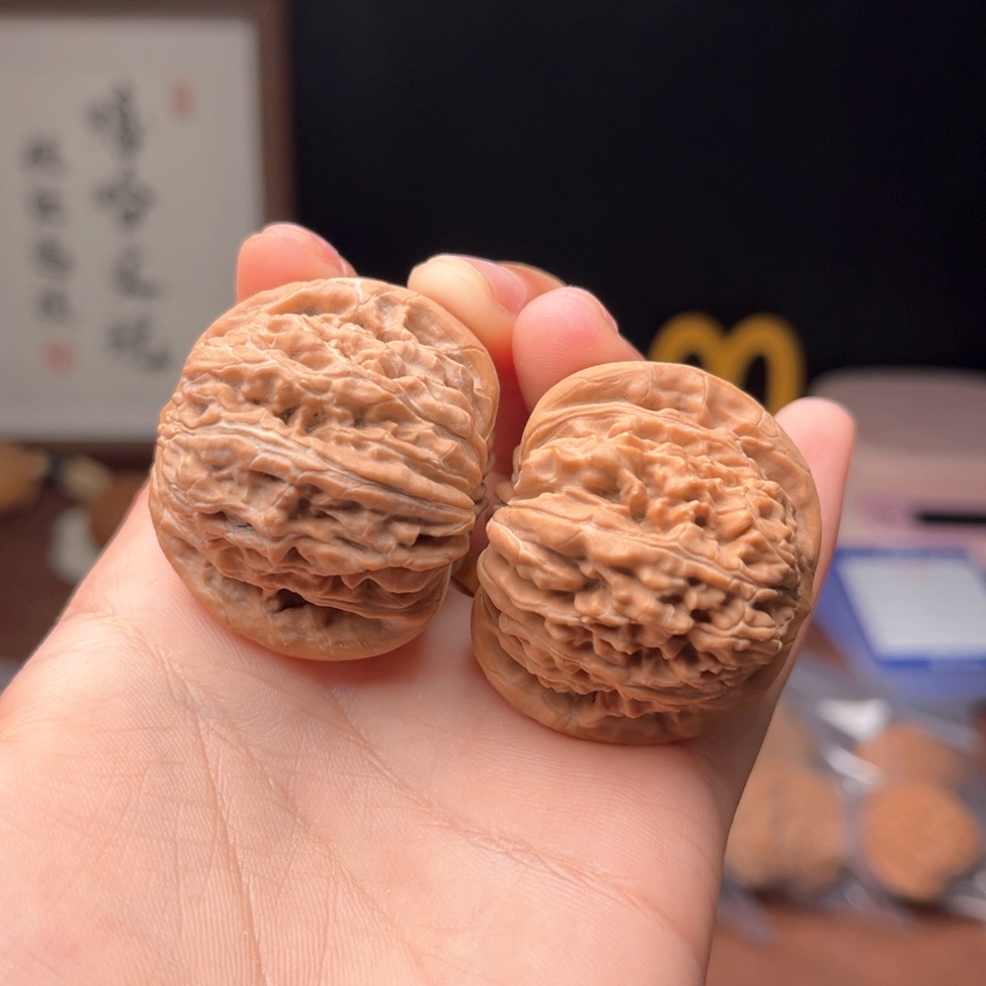 文玩核桃吊坠汉高楼40