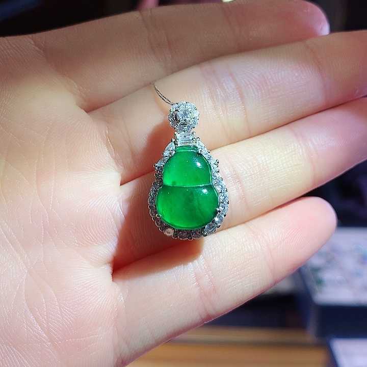 翡翠颈饰银S925镶嵌葫芦