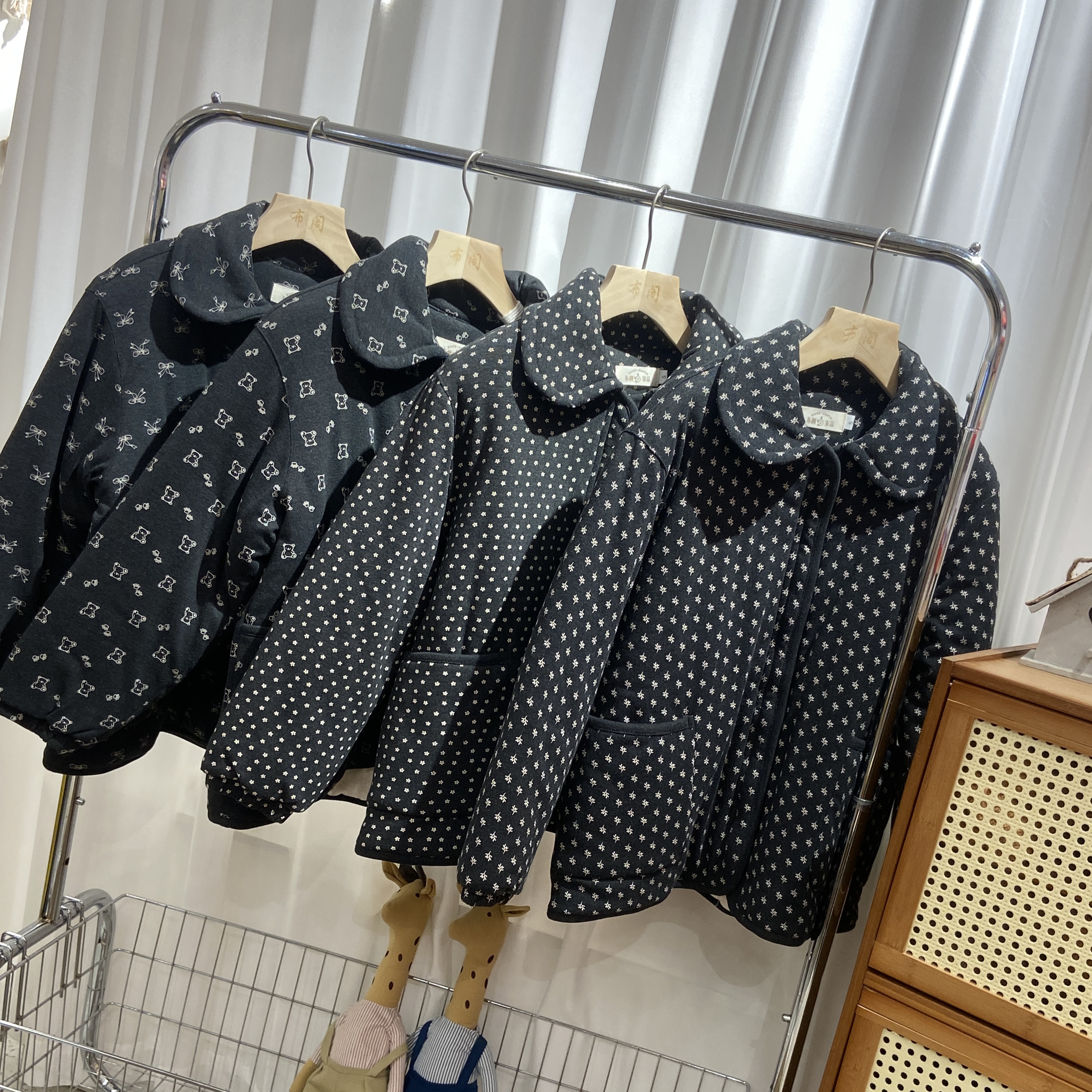 BG.25年冬季新款拉链式娃娃领棉花外套短款时尚休闲