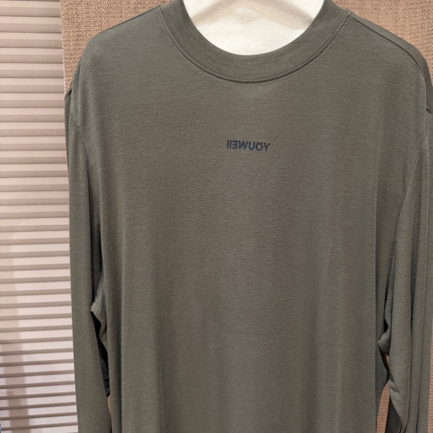 有尾｜新款3D马鬚装饰长袖T恤1226104