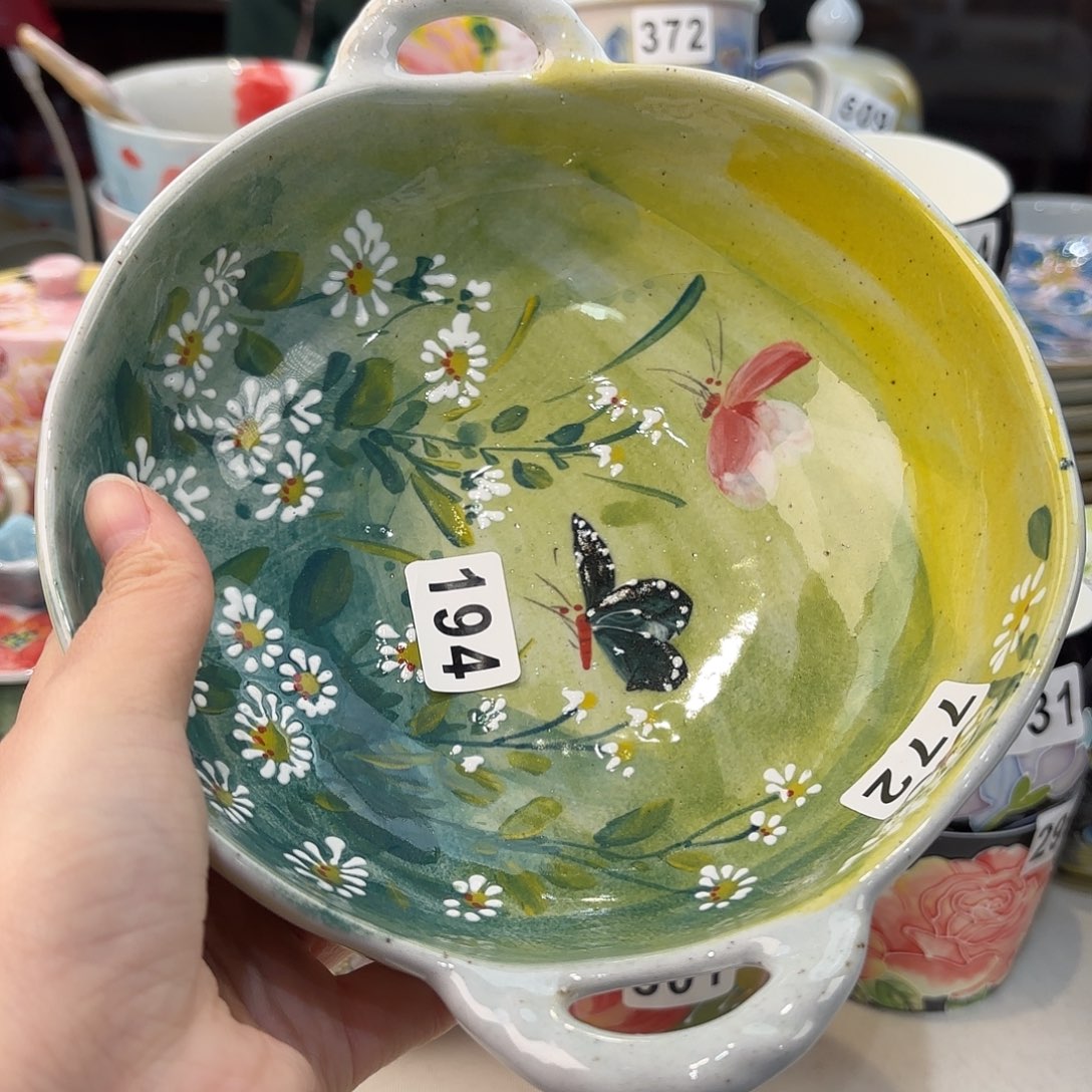 瓷片兔兔好可爱啊我