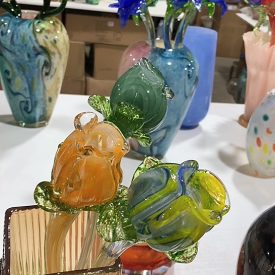 琉璃花瓶高40厘米宽7厘米