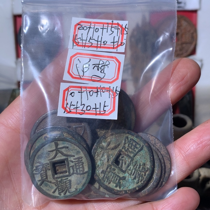 追***，铜现代工艺品 现代工艺品