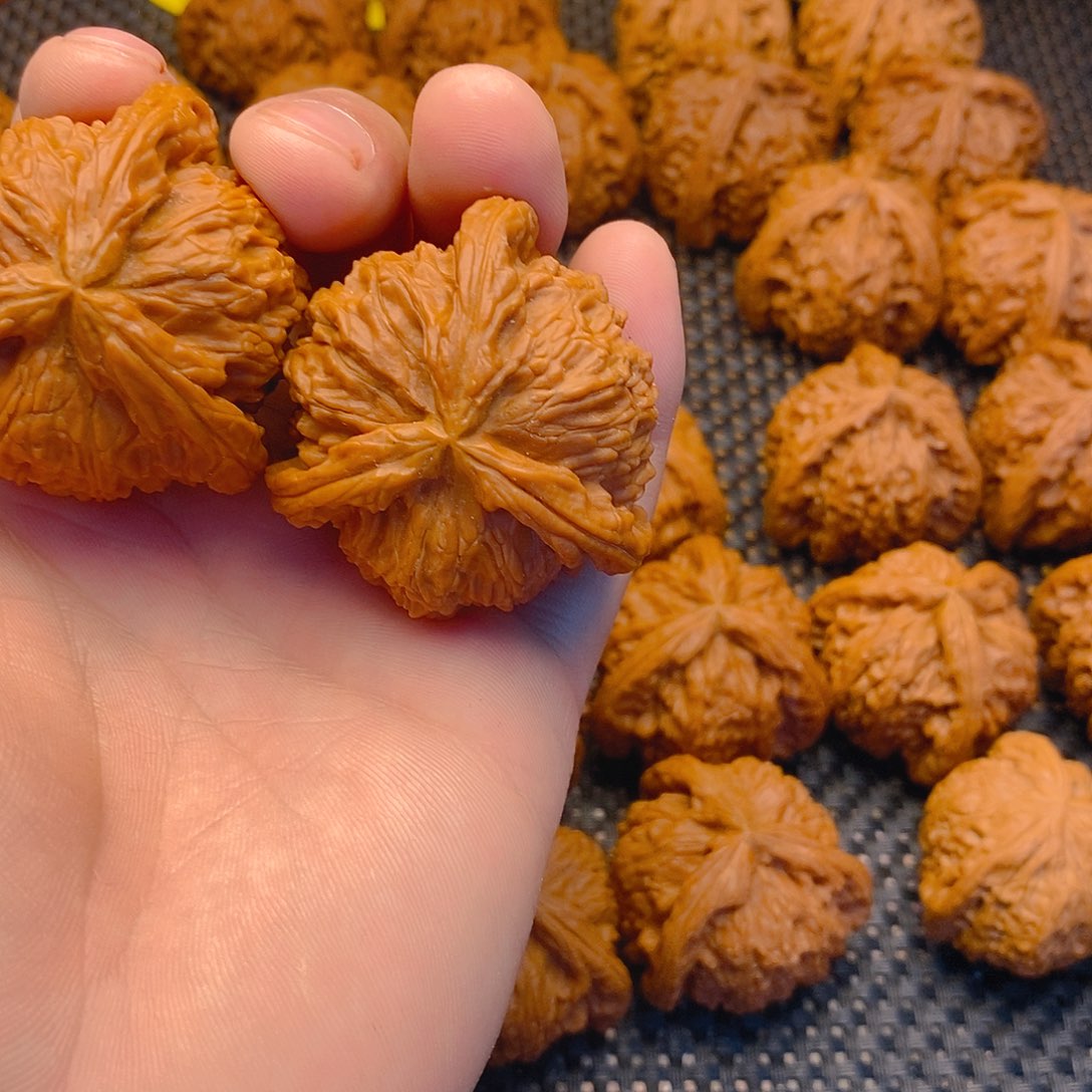 代***号吊坠文玩核桃文玩核桃盒三棱炸炸炸炸炸炸