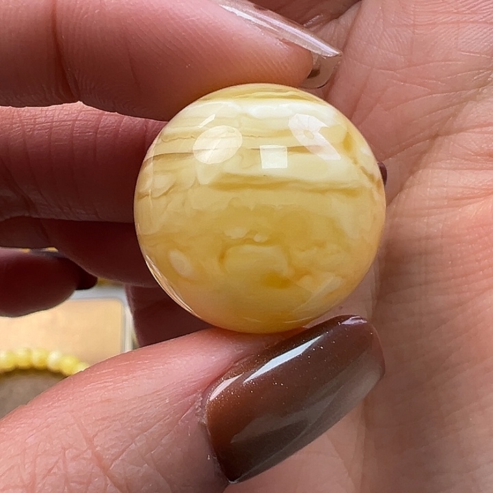 蜜蜡未镶嵌珠宝奇石