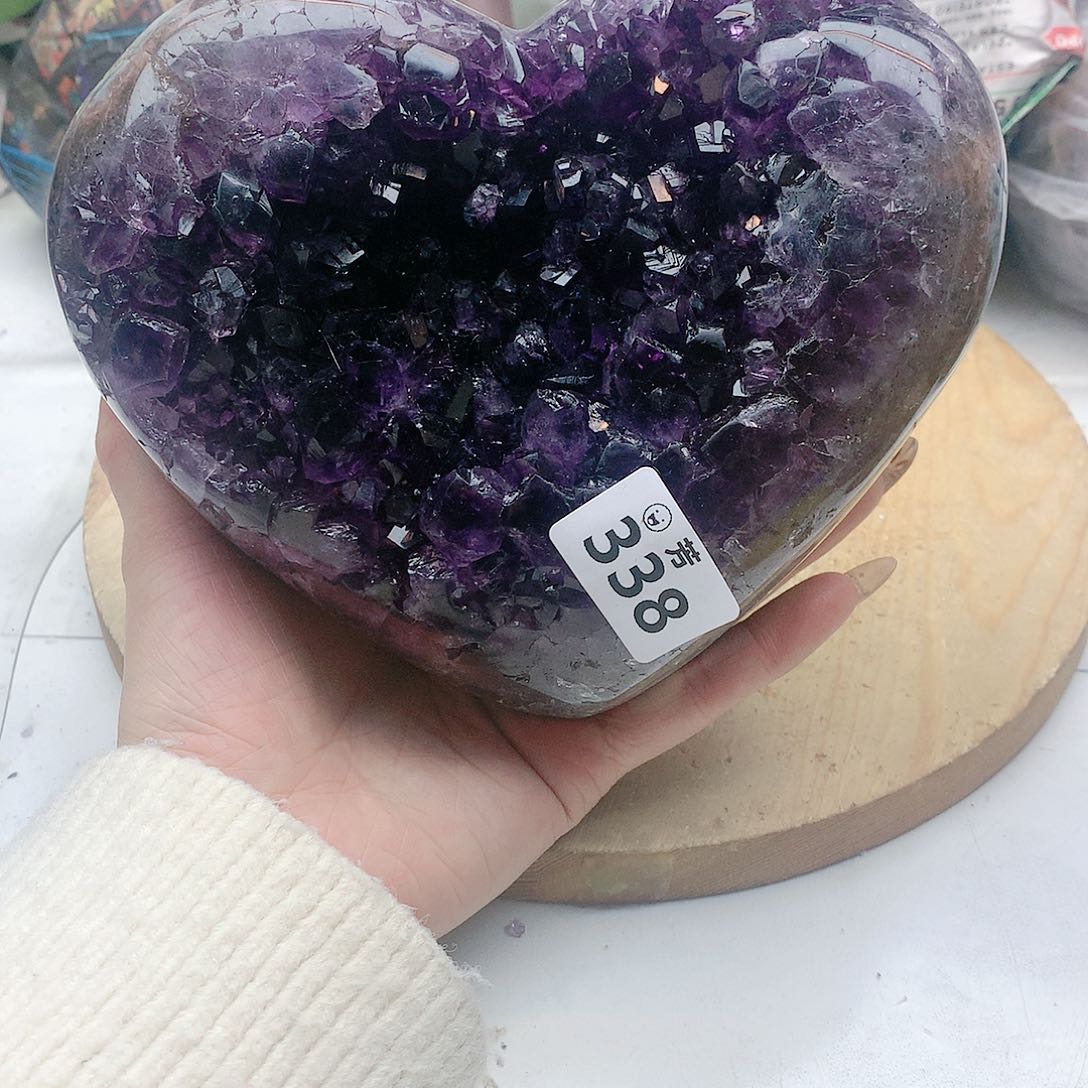 紫晶大型摆件（非配饰）未镶嵌