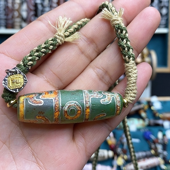 玛瑙/玉髓颈饰合金