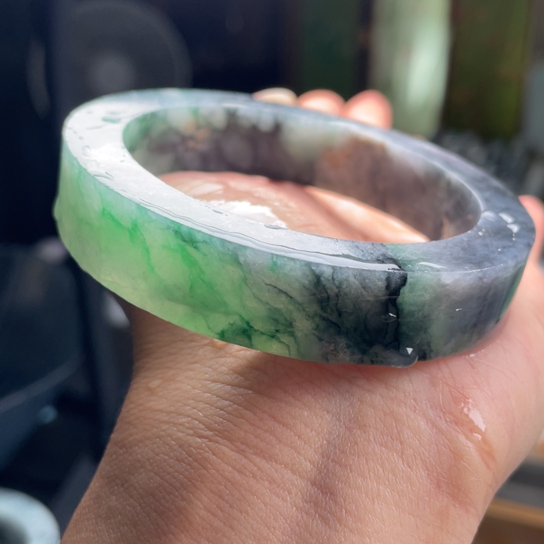 定制翡翠未镶嵌翡翠手镯