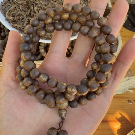 沉香碎屑沉香多圈0.8中国白棋25克送原木块料