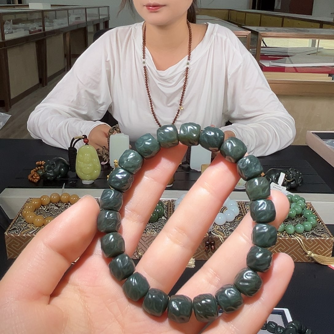 和田玉（糖玉）未镶嵌手链