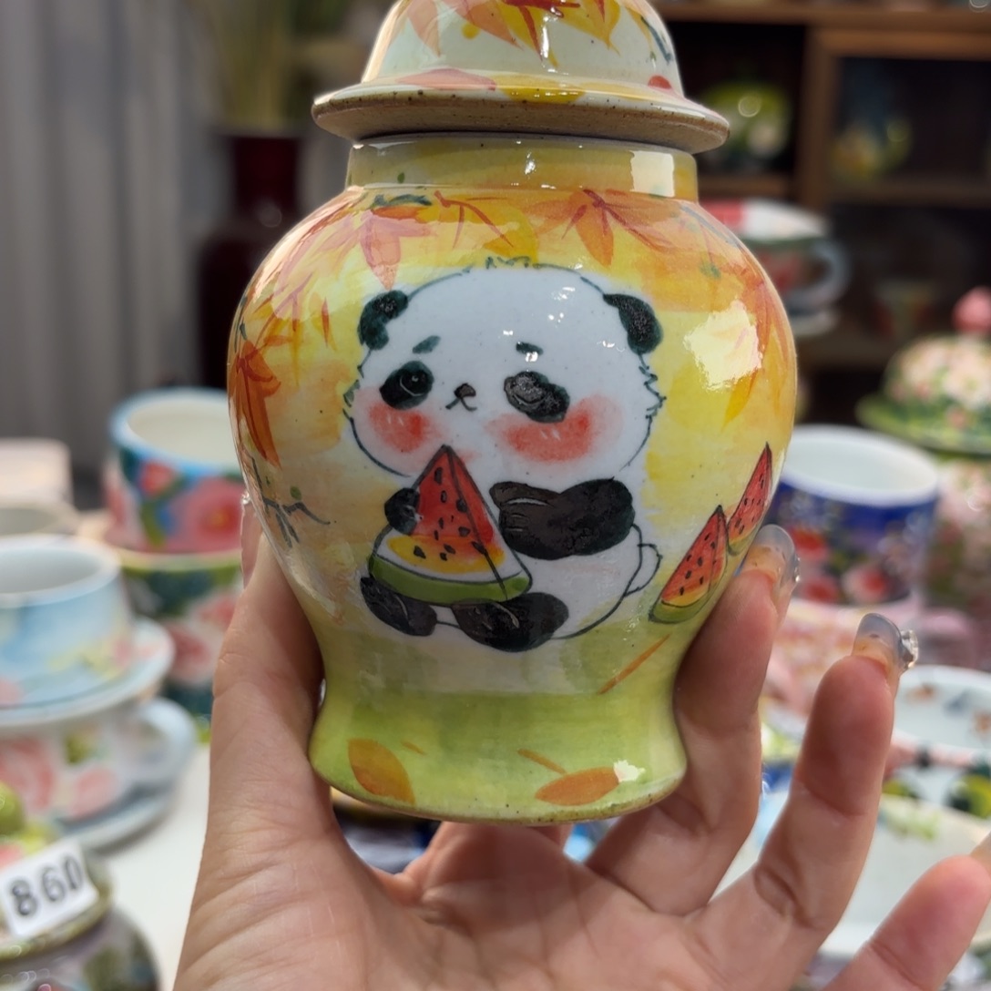 瓷片在干嘛我也要上班