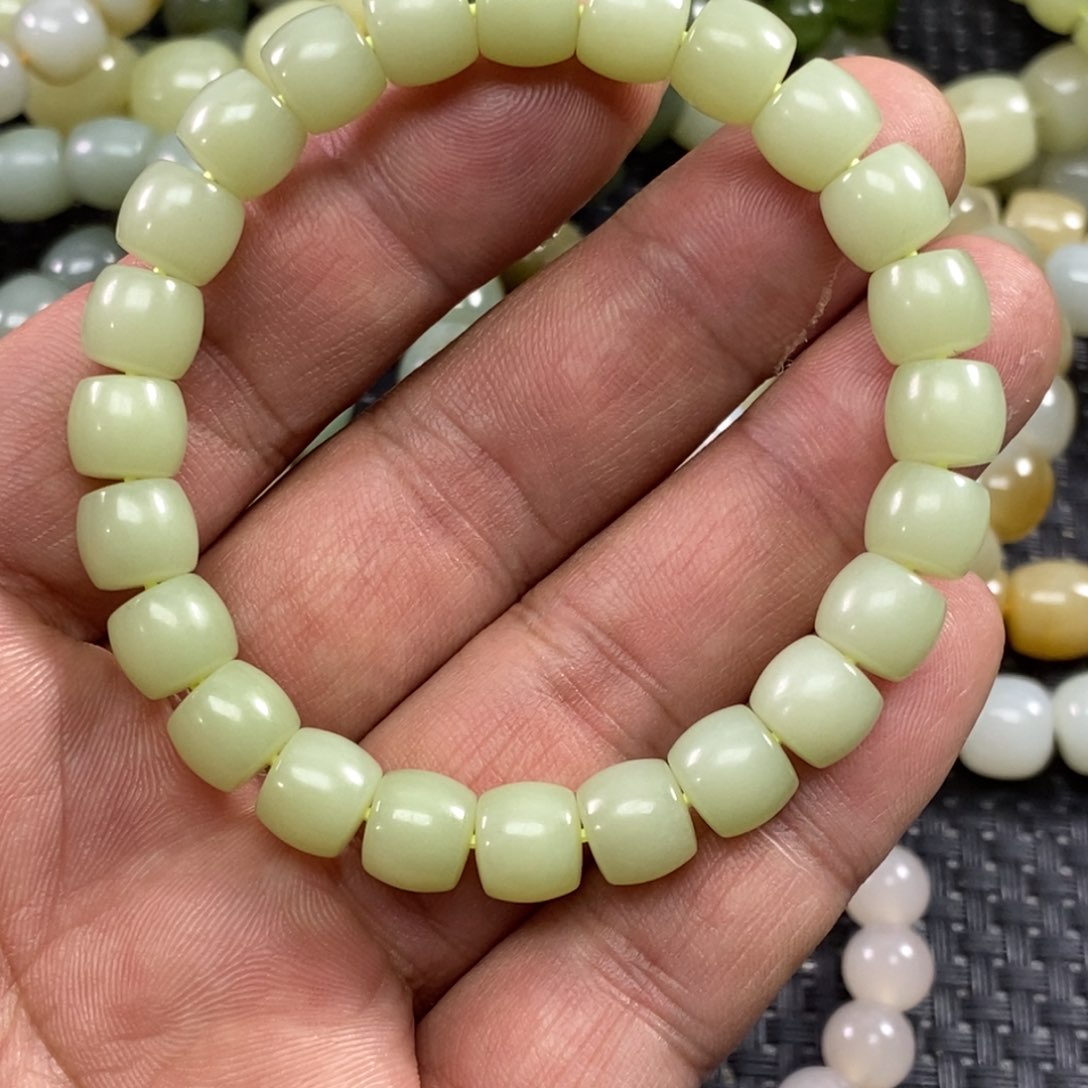 和田玉手链未镶嵌