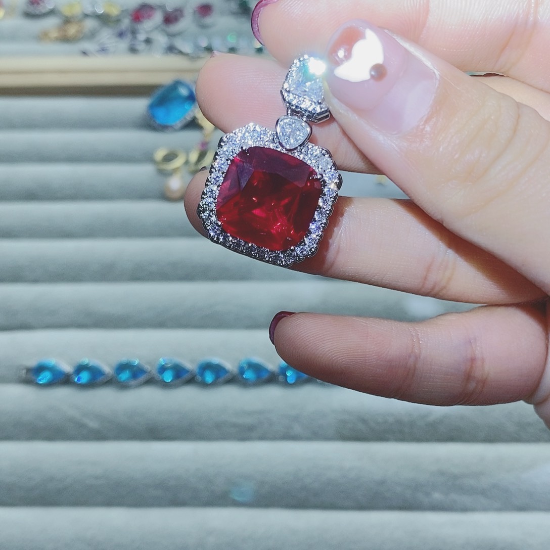 【闪购商品】托帕石耳饰银S925镶嵌