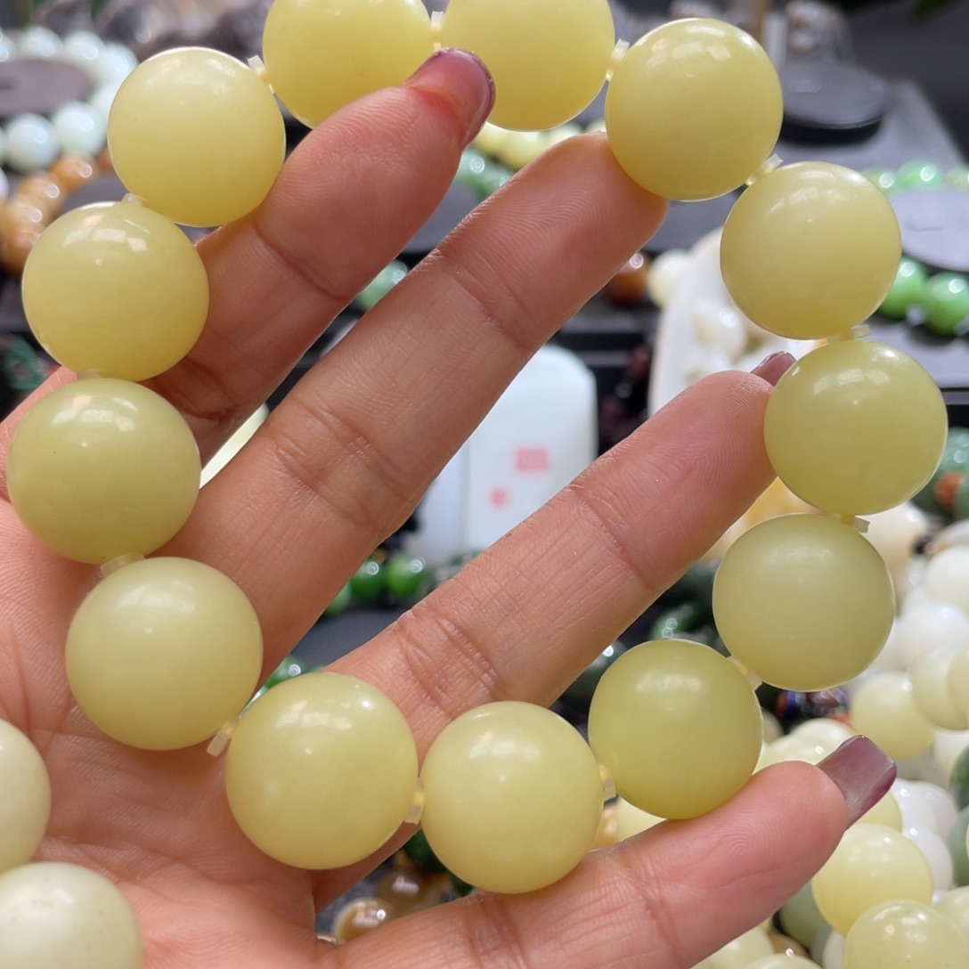 和田玉手串未镶嵌