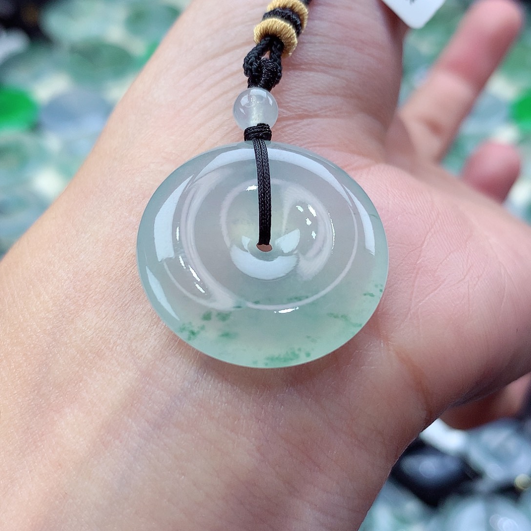 颈饰未镶嵌翡翠编号32。尺寸25-6