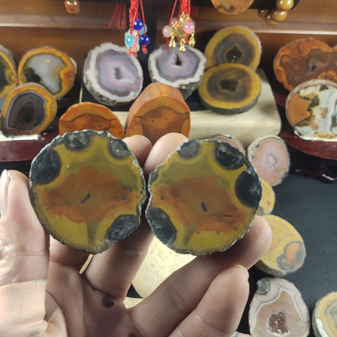 石材战国红摆件对石