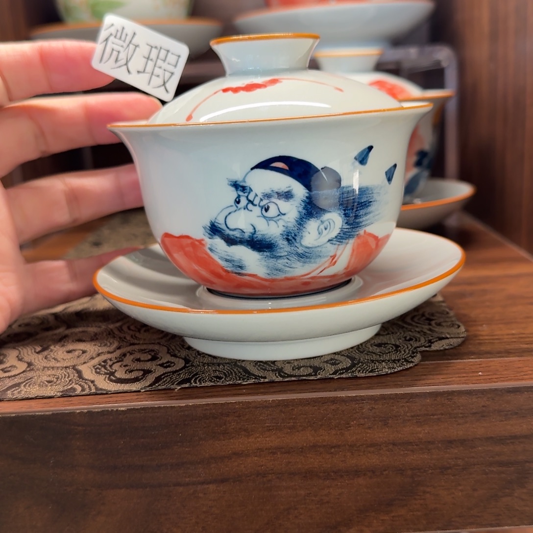 釉下手绘茶具微瑕