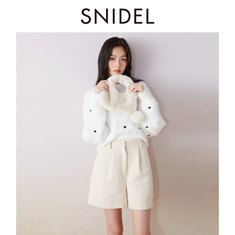 SNIDEL亮丝毛绒感爱心刺绣针织衫SWNT244171