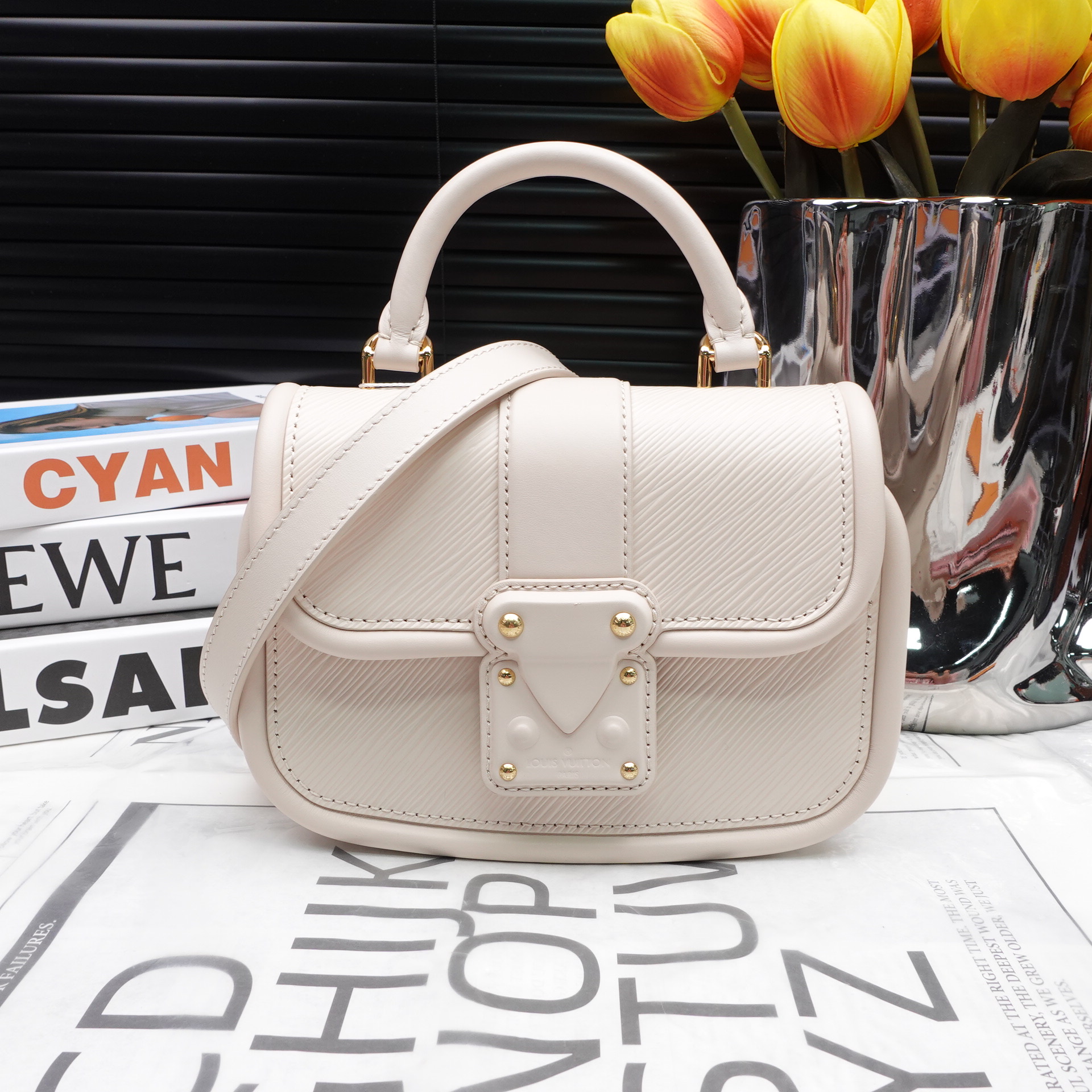 95新 LouisVuitton/路易威登 单肩包/T10169713