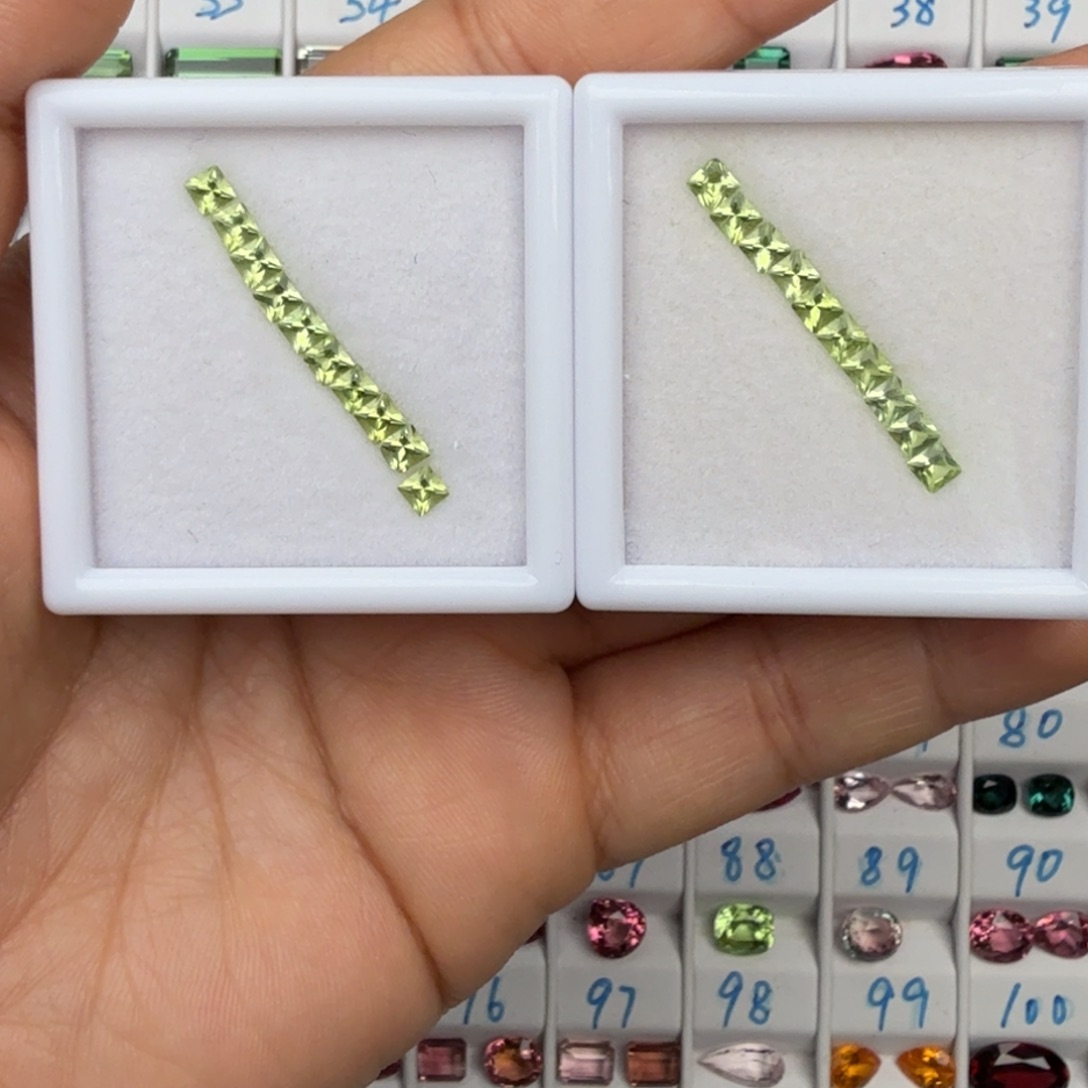 唔****橄榄石未镶嵌笔搁天然方3*3mm20颗