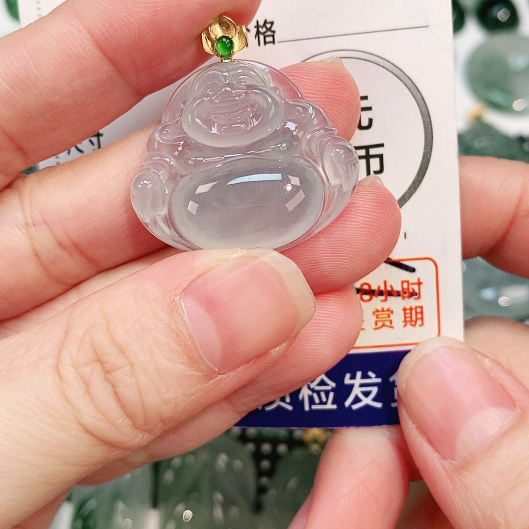 翡翠颈饰18K金镶嵌吊坠